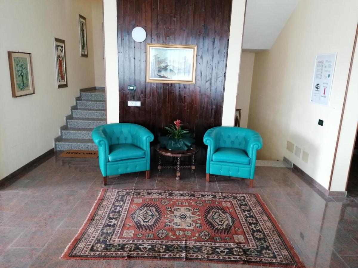 Residence Villa Margherita B&B Nebbiuno Екстериор снимка